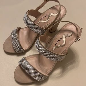 Nina dress shoes, like new